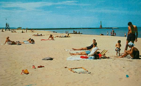 Pentwater Beach (newer photo)